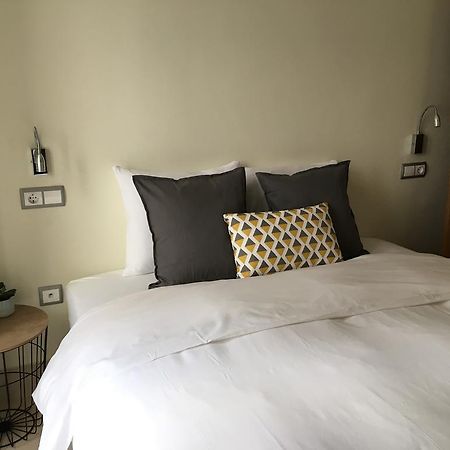 1E Azofaifo St Apartment Sevilla Eksteriør bilde