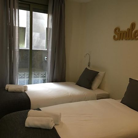 1E Azofaifo St Apartment Sevilla Eksteriør bilde