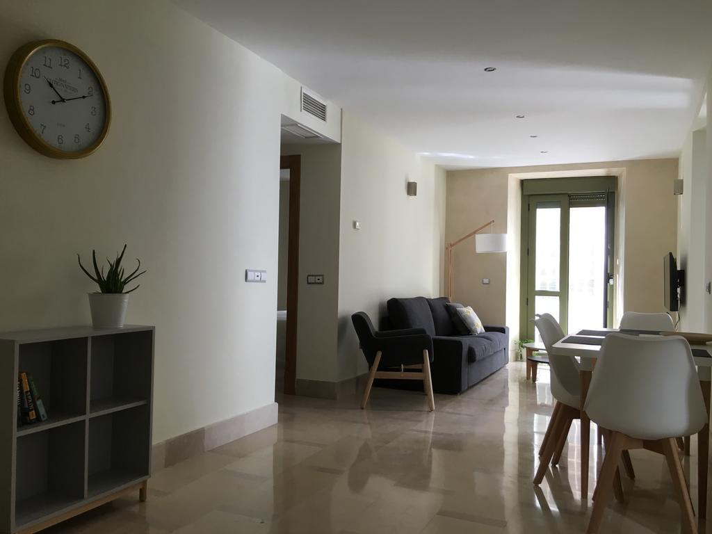 1E Azofaifo St Apartment Sevilla Eksteriør bilde