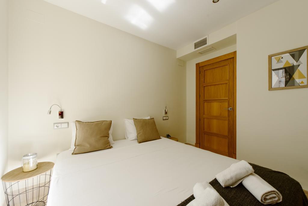 1E Azofaifo St Apartment Sevilla Eksteriør bilde
