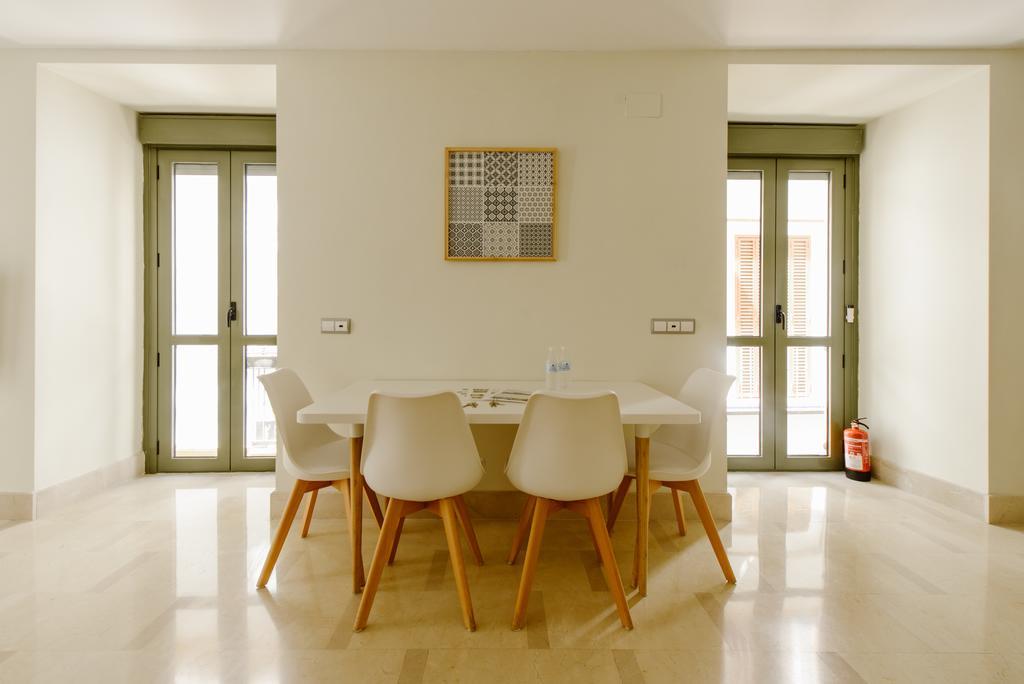 1E Azofaifo St Apartment Sevilla Eksteriør bilde